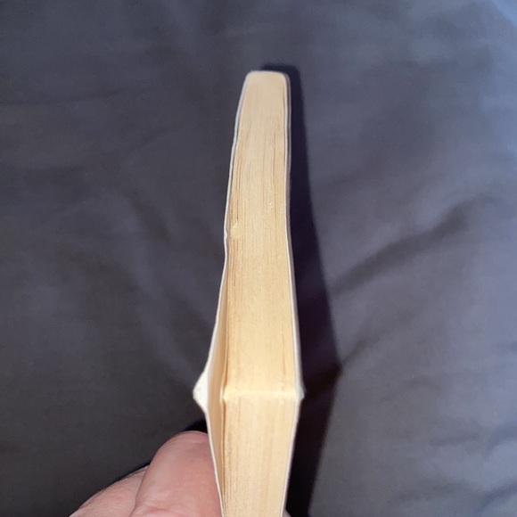 Tuck Everlasting by: Natalie Babbitt Paperback - Picture 3 of 5